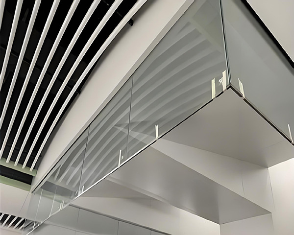 王益玻璃王益挡烟垂壁 王益玻璃王益挡烟垂壁