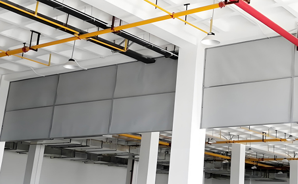 商场防烟分区常闭节点：王益挡烟垂壁高度与控制器接线图解